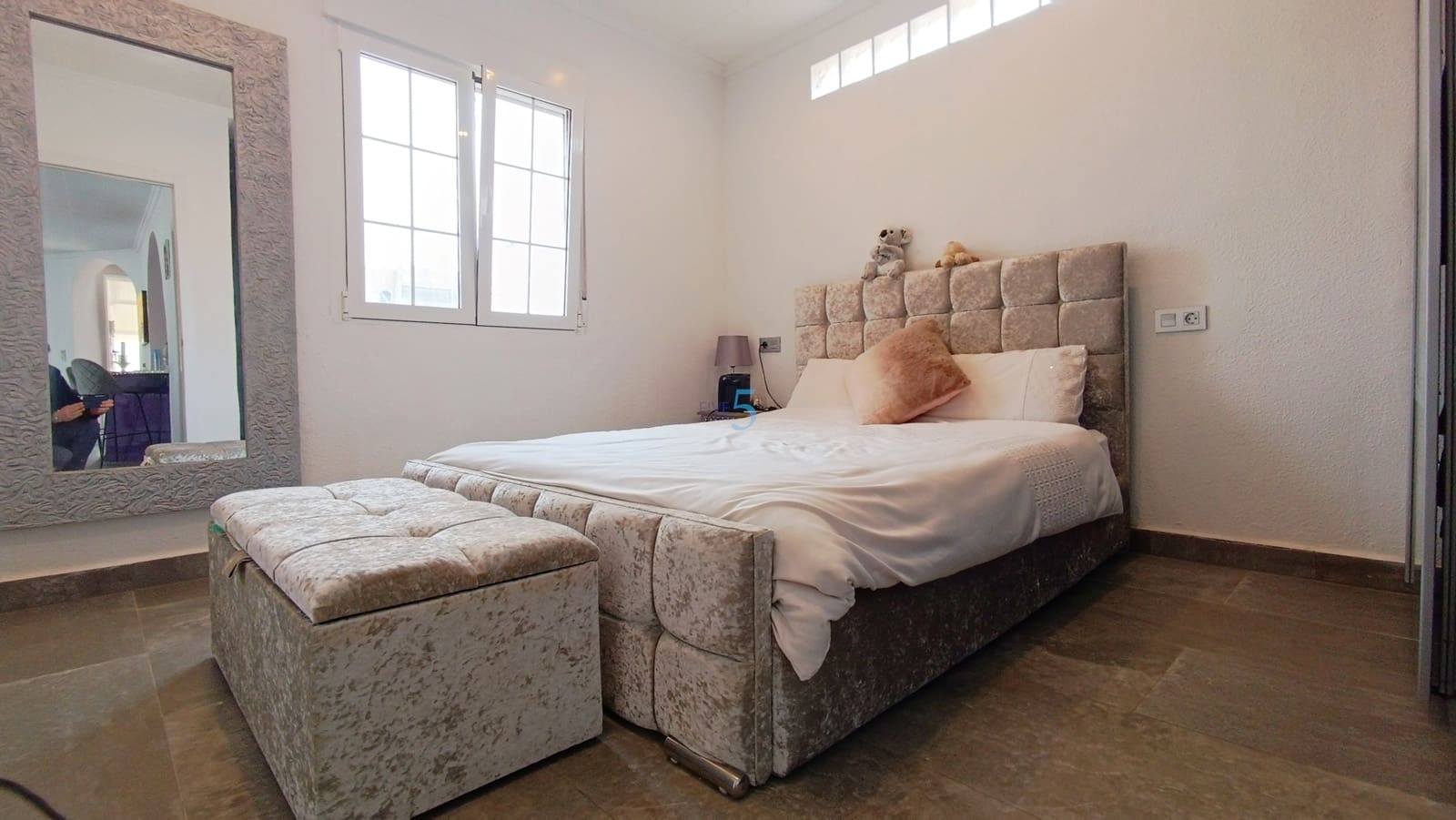 3 Zimmer Villa zu verkaufen in Torrevieja mit Pool - 410.000 € (Ref: 9672181)