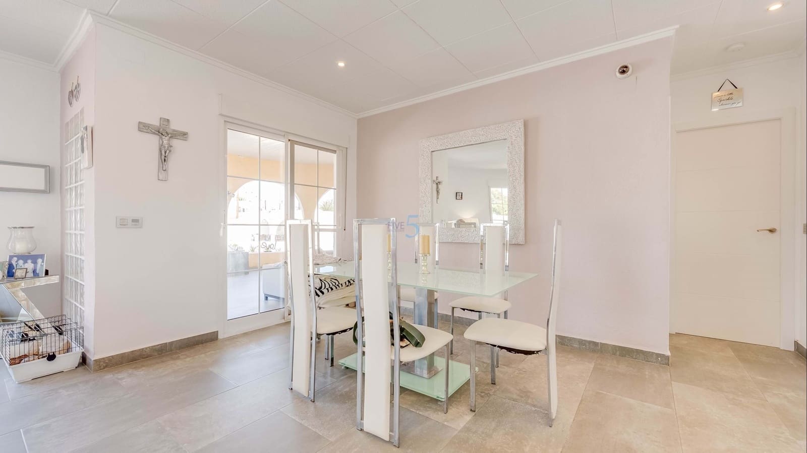 3 chambre Villa/Maison à vendre à Torrevieja avec piscine - 410 000 € (Ref: 9672181)