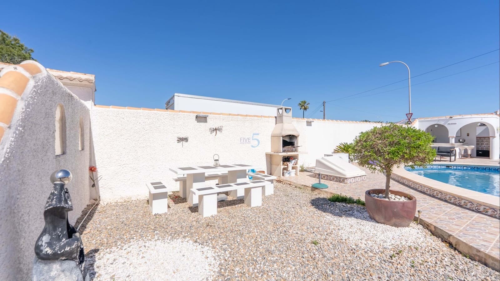 3 chambre Villa/Maison à vendre à Torrevieja avec piscine - 410 000 € (Ref: 9672181)