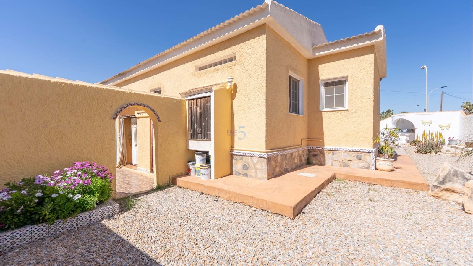 3 chambre Villa/Maison à vendre à Torrevieja avec piscine - 410 000 € (Ref: 9672181)