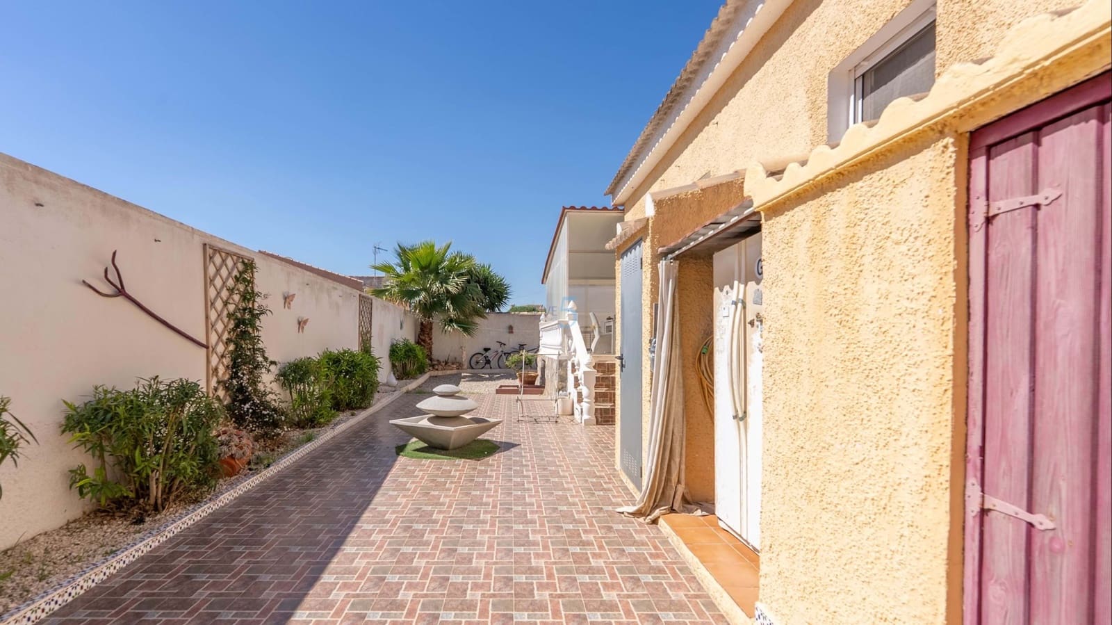 3 chambre Villa/Maison à vendre à Torrevieja avec piscine - 410 000 € (Ref: 9672181)