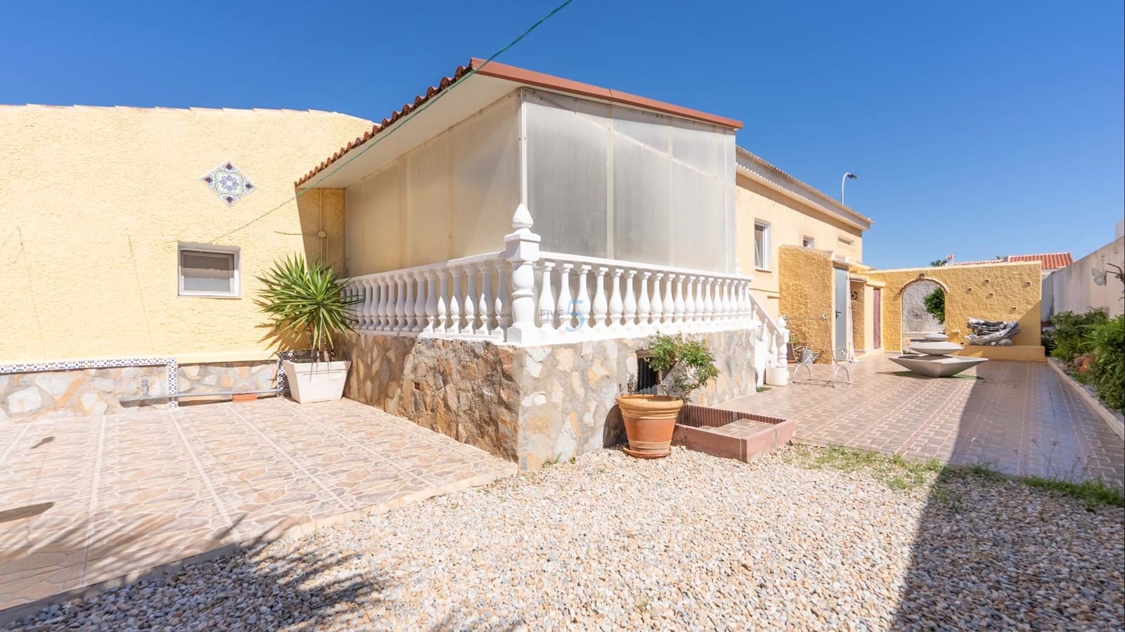 3 chambre Villa/Maison à vendre à Torrevieja avec piscine - 410 000 € (Ref: 9672181)