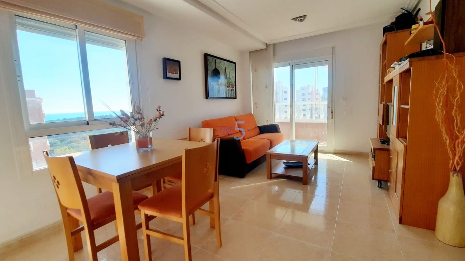 2 bedroom Apartment for sale in Guardamar del Segura with pool garage - € 240,000 (Ref: 9675994)
