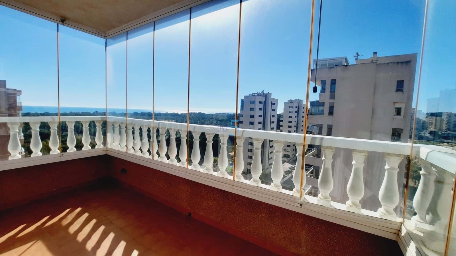 2 bedroom Apartment for sale in Guardamar del Segura with pool garage - € 240,000 (Ref: 9675994)