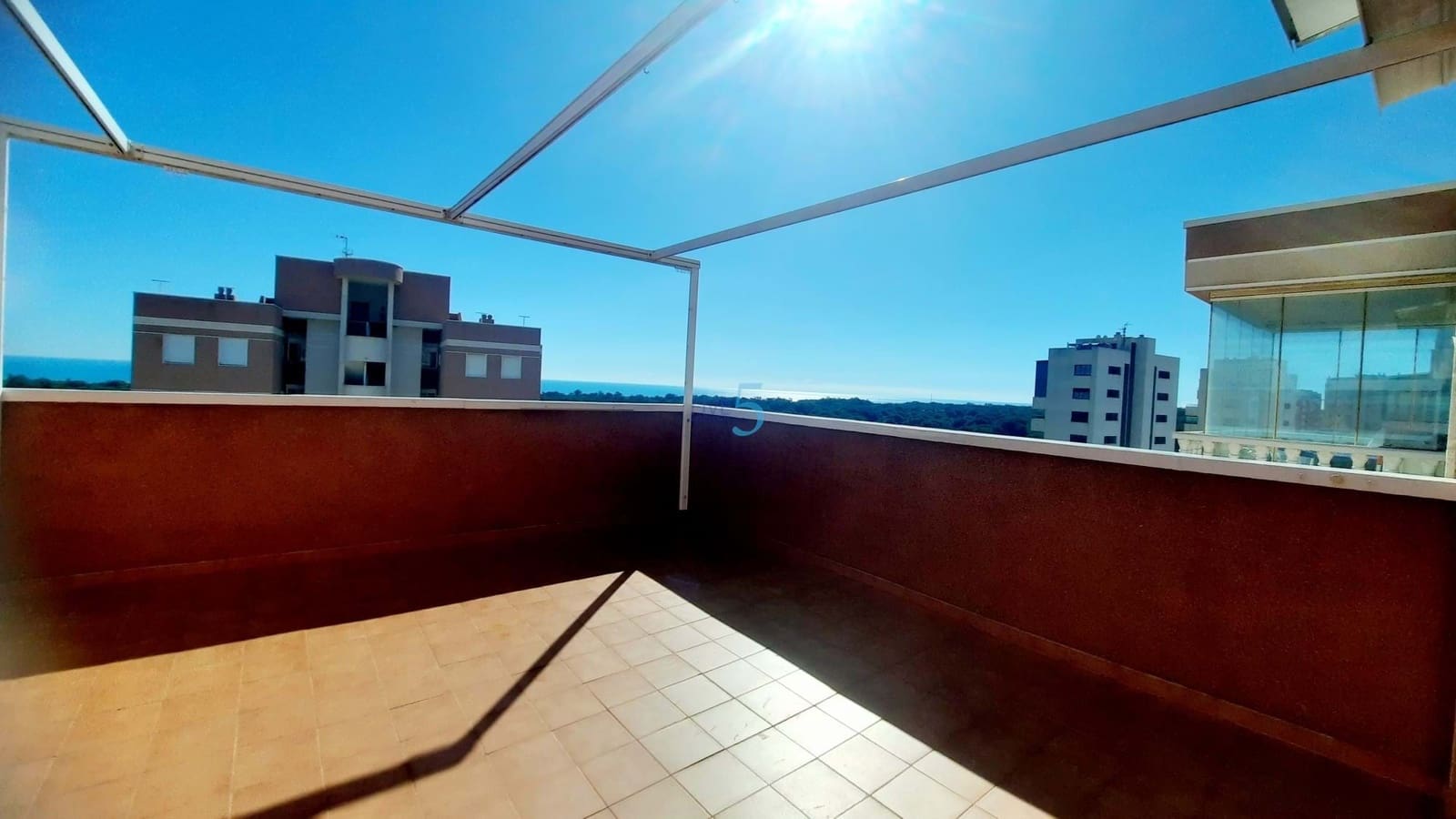 2 bedroom Apartment for sale in Guardamar del Segura with pool garage - € 240,000 (Ref: 9675994)