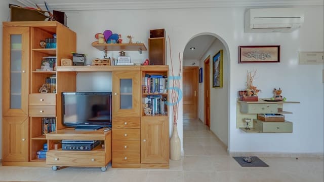 2 bedroom Apartment for sale in Guardamar del Segura with pool garage - € 225,000 (Ref: 9675994)