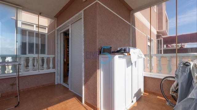 2 bedroom Apartment for sale in Guardamar del Segura with pool garage - € 225,000 (Ref: 9675994)