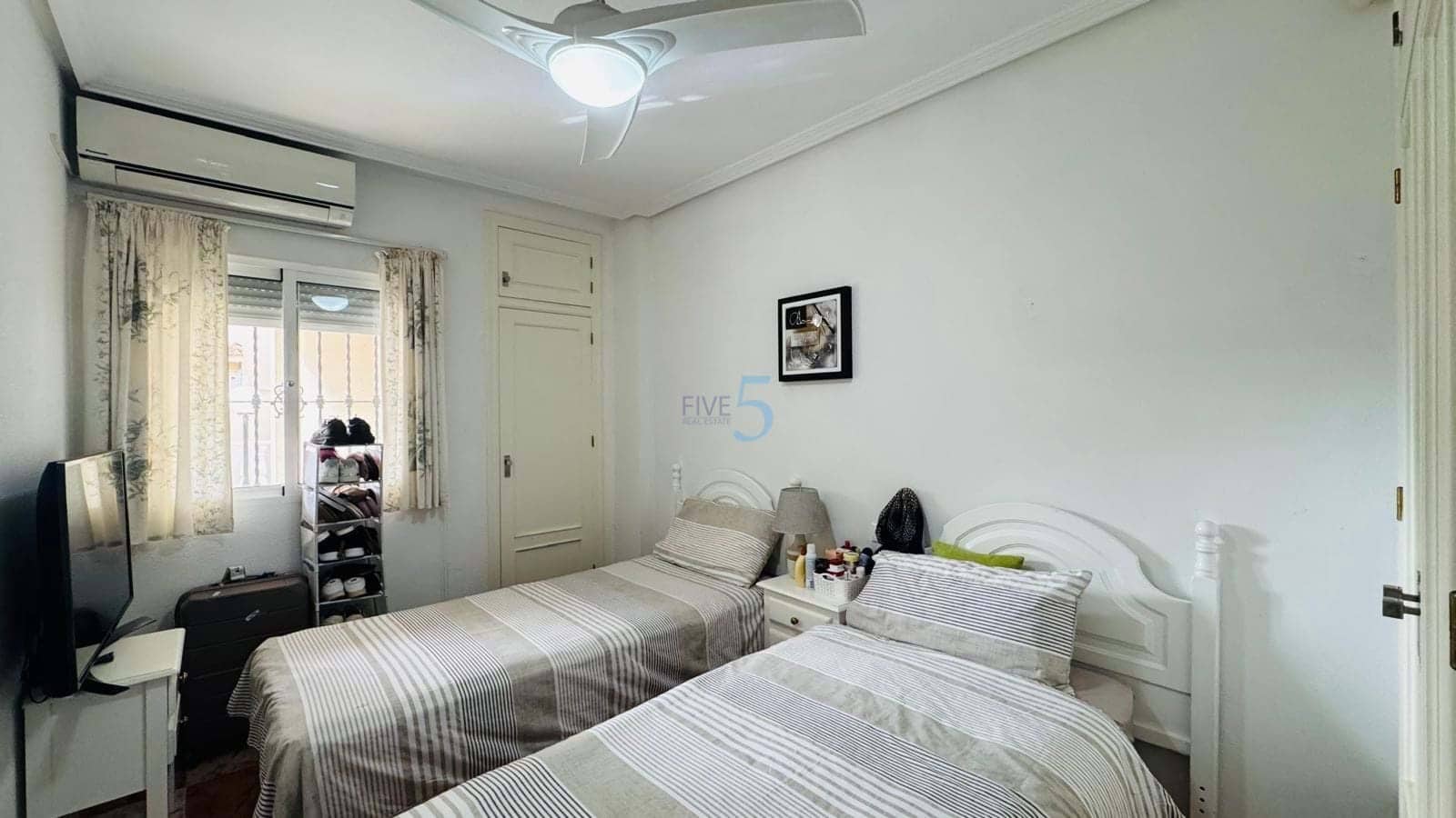 2 soveværelse Lejlighed til salg i La Zenia med swimmingpool garage - € 158.750 (Ref: 9676520)