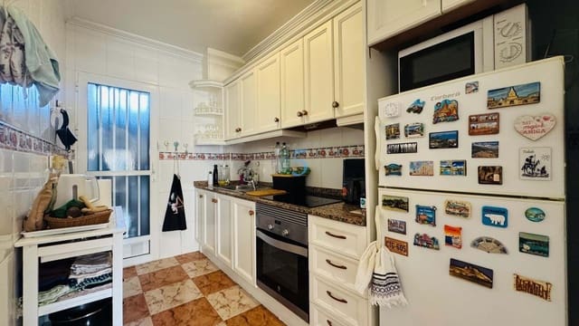 2 soveværelse Lejlighed til salg i La Zenia, Orihuela med swimmingpool garage - € 158.750 (Ref: 9676520)