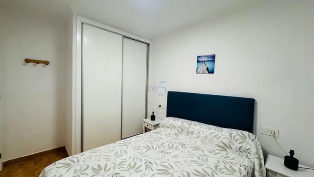 Apartamento de 2 habitaciones en Torrevieja en venta - 179.000 € (Ref: 9677761)