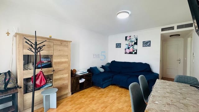 Apartamento de 2 habitaciones en Torrevieja en venta - 179.000 € (Ref: 9677761)