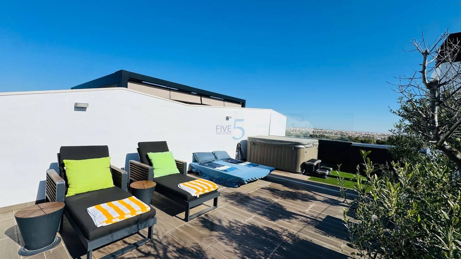 3 slaapkamer Appartement te koop in Los Dolses met zwembad garage - € 639.000 (Ref: 9678215)