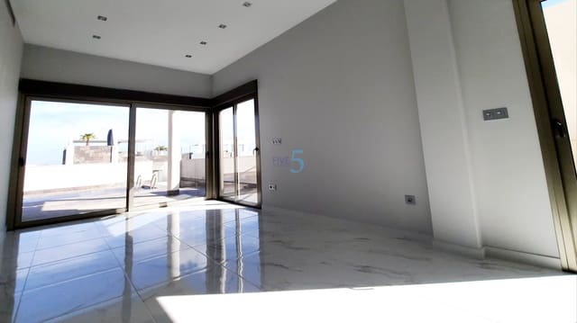 5 soverom Leilighet til salgs i Villamartin, Orihuela med svømmebasseng - € 590 000 (Ref: 9678216)