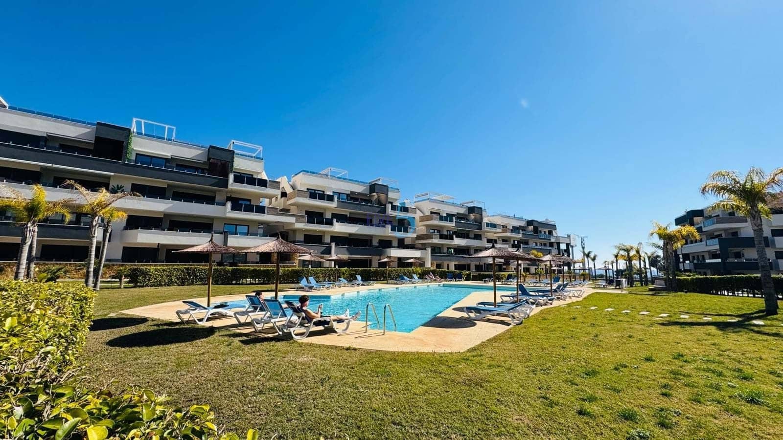 3 soverom Leilighet til salgs i Playa Flamenca med svømmebasseng garasje - € 589 900 (Ref: 9680616)