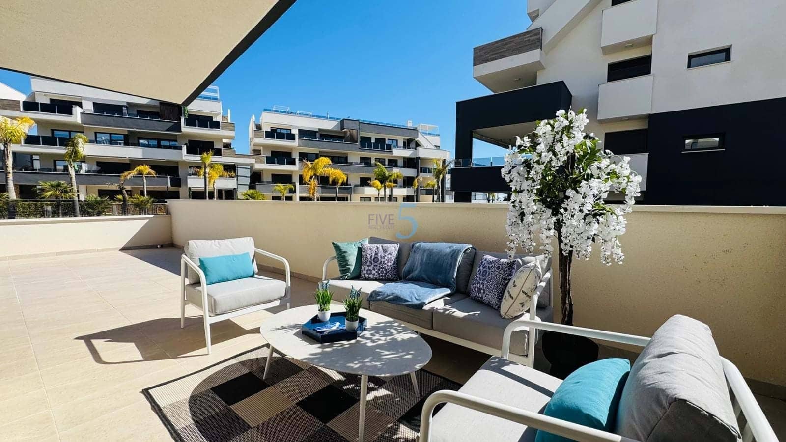 3 soverom Leilighet til salgs i Playa Flamenca med svømmebasseng garasje - € 589 900 (Ref: 9680616)