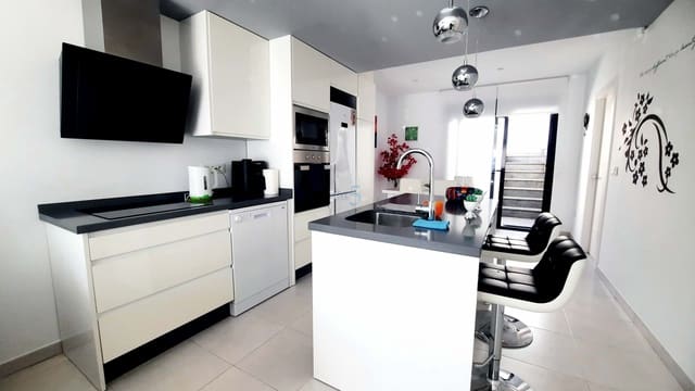 2 slaapkamer Appartement te koop in Lo Pagan, San Pedro del Pinatar met zwembad garage - € 220.000 (Ref: 9685750)