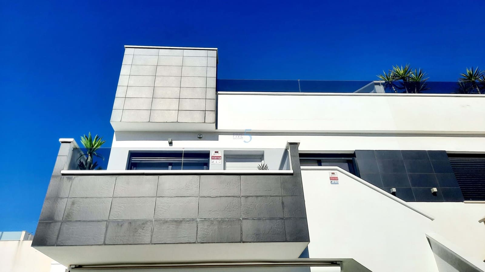 2 slaapkamer Appartement te koop in Lo Pagan met zwembad garage - € 220.000 (Ref: 9685750)