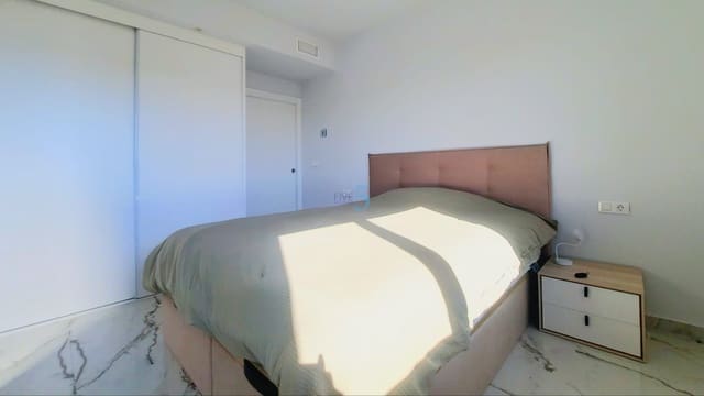 2 soverom Leilighet til salgs i Los Altos med svømmebasseng garasje - € 334 500 (Ref: 9687672)