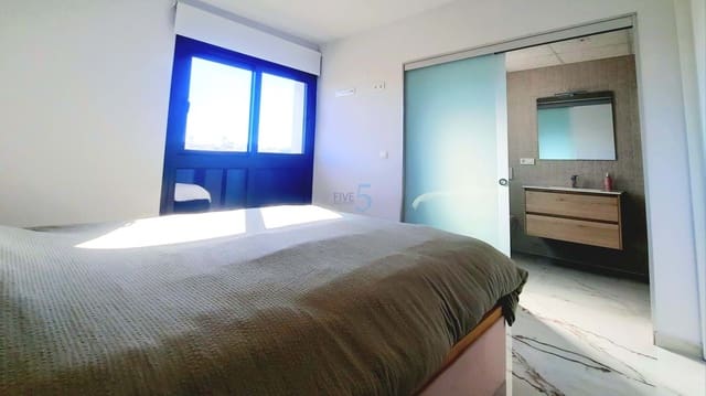 2 soverom Leilighet til salgs i Los Altos med svømmebasseng garasje - € 334 500 (Ref: 9687672)