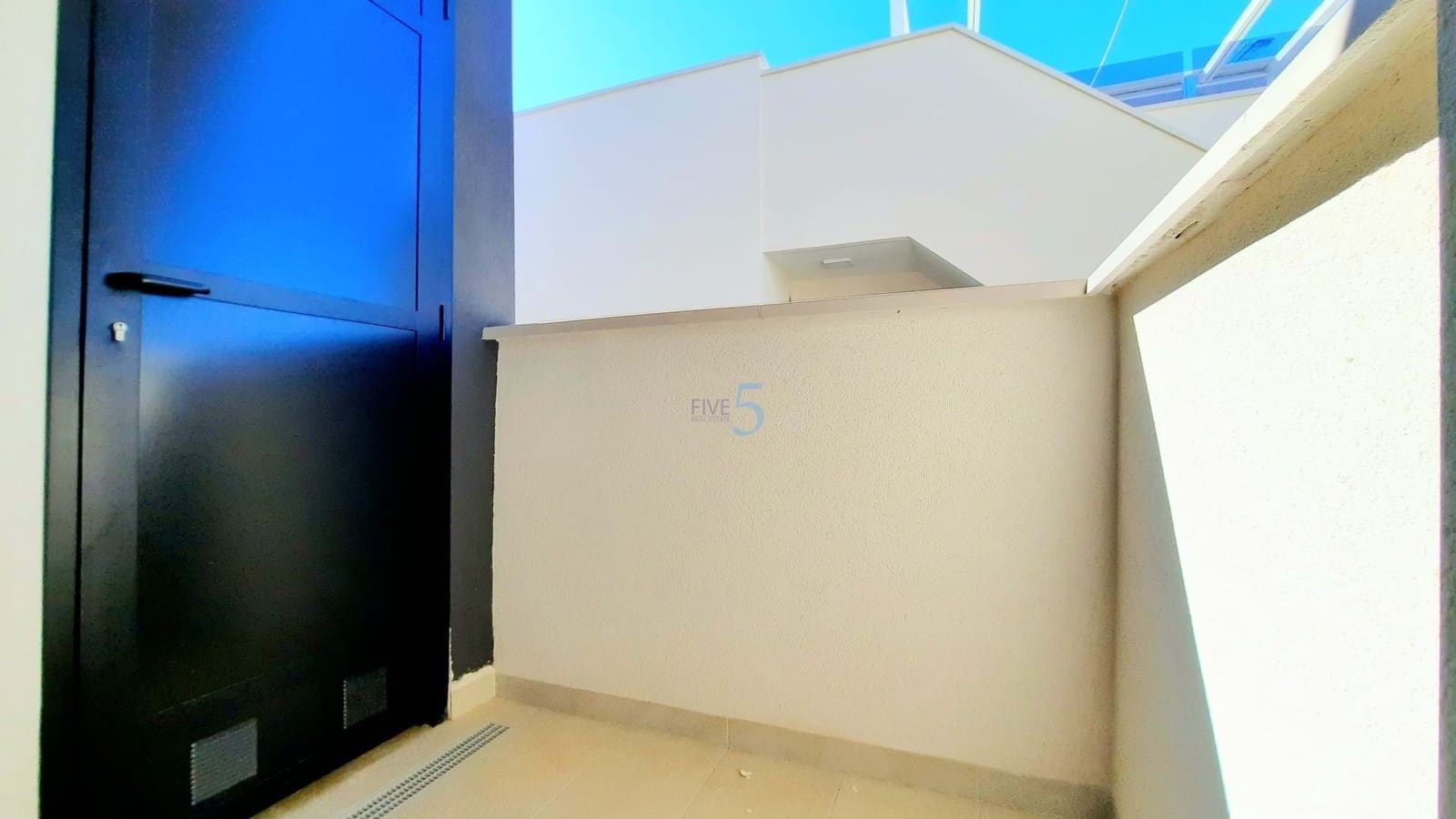 2 soverom Leilighet til salgs i Los Altos med svømmebasseng garasje - € 334 500 (Ref: 9687672)