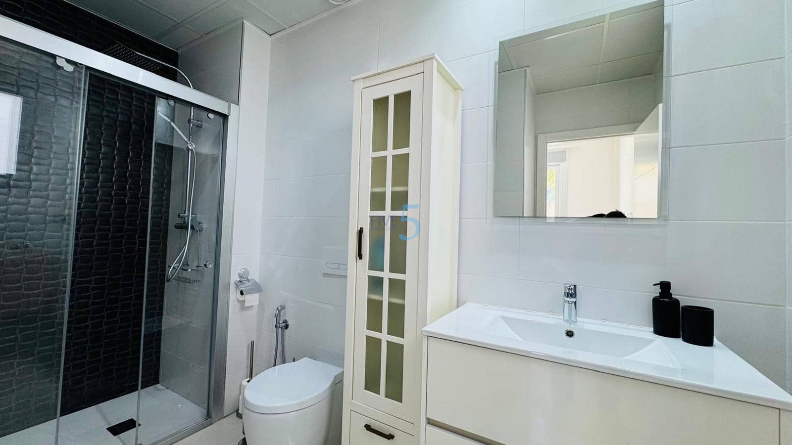 3 soverom Villa til salgs i Villamartin med svømmebasseng garasje - € 550 000 (Ref: 9687673)