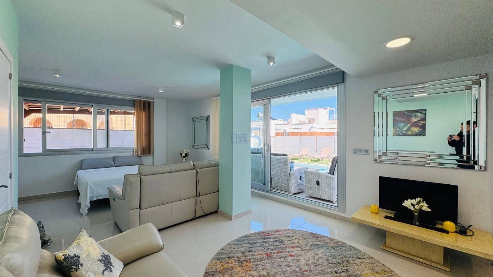 3 soverom Villa til salgs i Villamartin med svømmebasseng garasje - € 550 000 (Ref: 9687673)