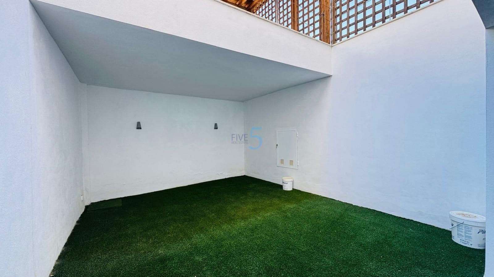 3 soverom Villa til salgs i Villamartin med svømmebasseng garasje - € 550 000 (Ref: 9687673)