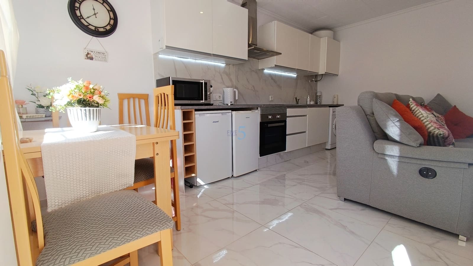 3 makuuhuone Omakotitalo myytävänä paikassa San Fulgencio - 159 999 € (Ref: 9688496)