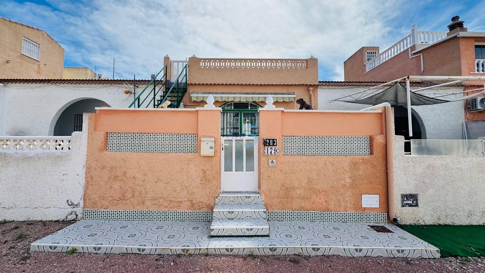 2 bedroom Bungalow for sale in Torrevieja - € 114,000 (Ref: 9694288)