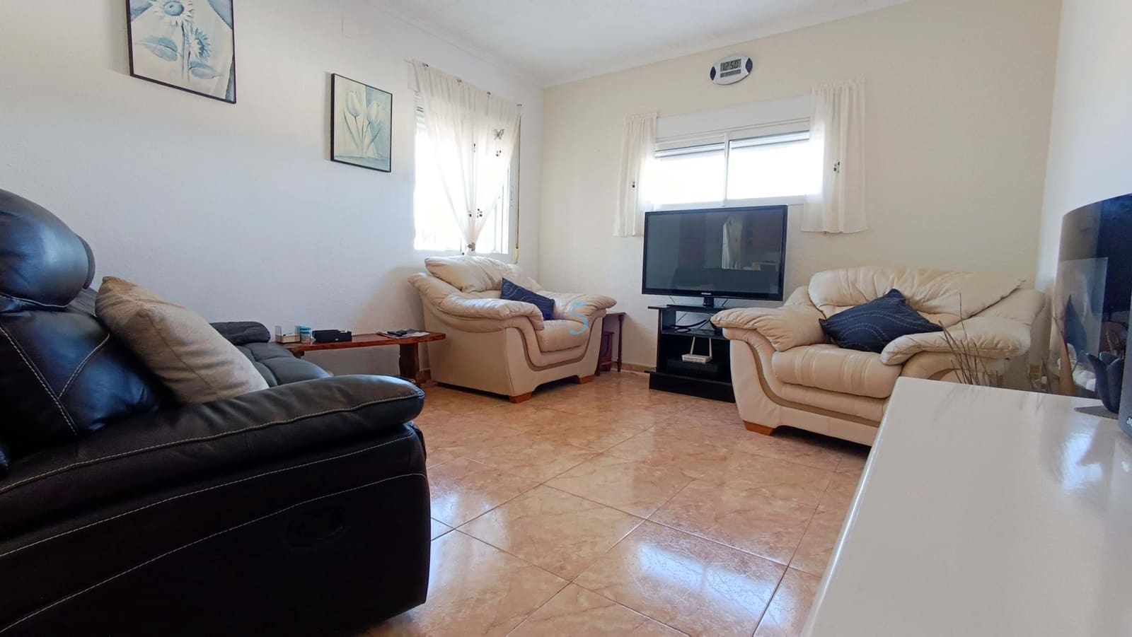 2 Zimmer Villa zu verkaufen in Torrevieja mit Pool - 299.500 € (Ref: 9694290)