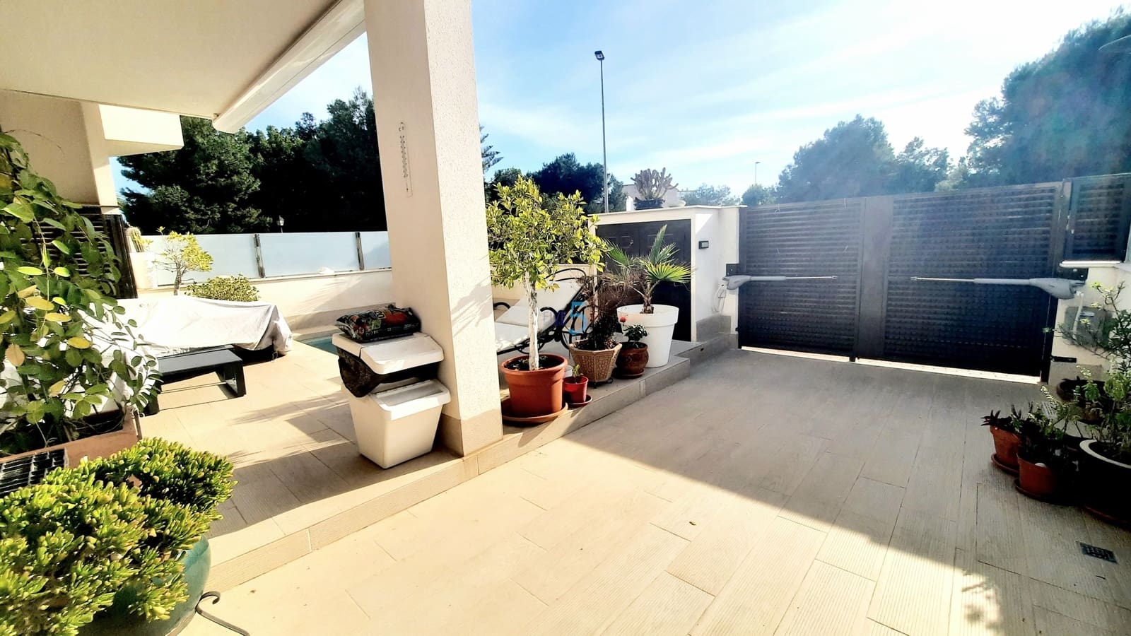 3 bedroom Villa for sale in San Pedro del Pinatar with pool garage - € 430,000 (Ref: 9696775)