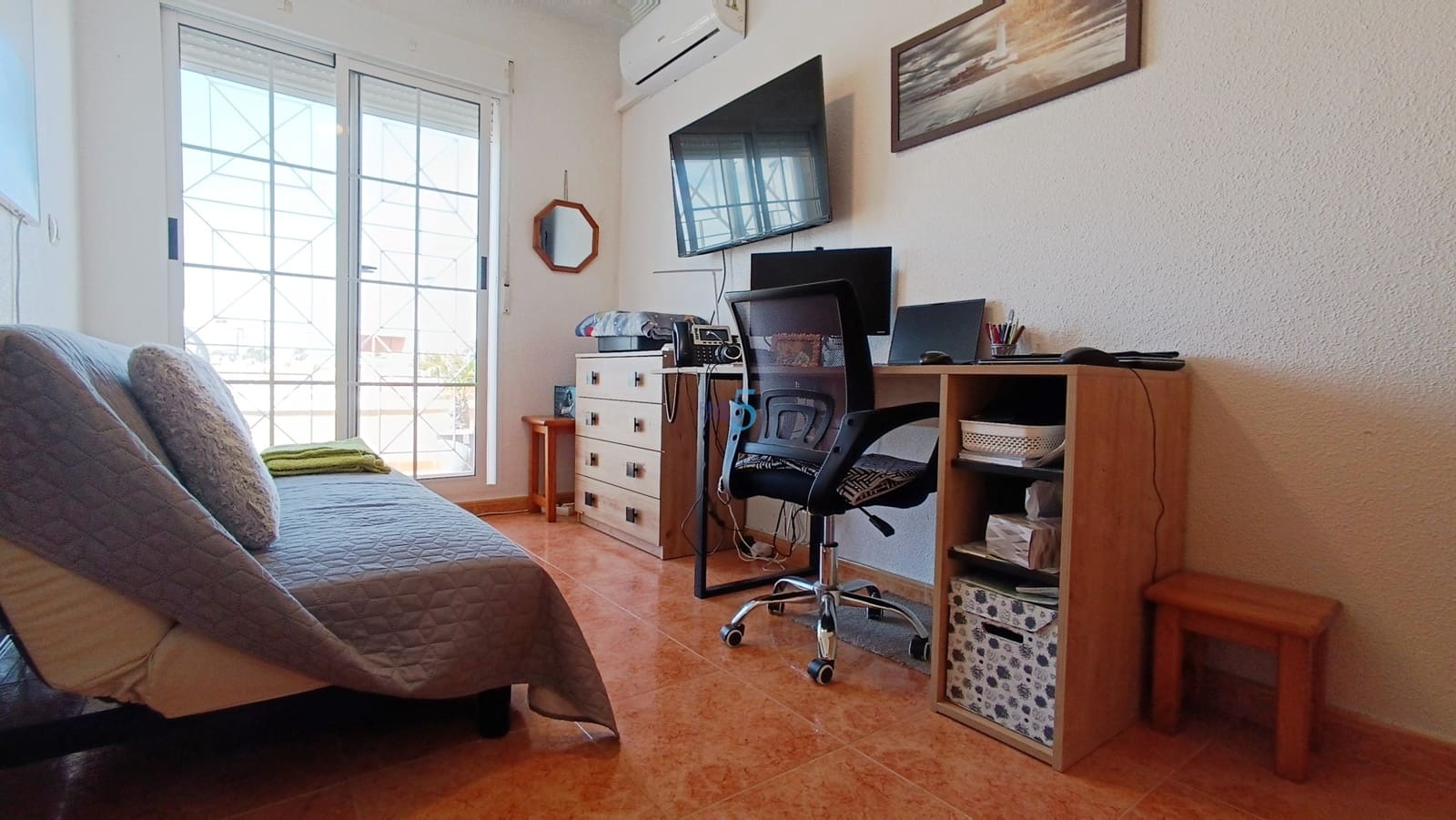 2 quarto Casa em Banda para venda em Torrevieja com piscina - 185 000 € (Ref: 9697778)