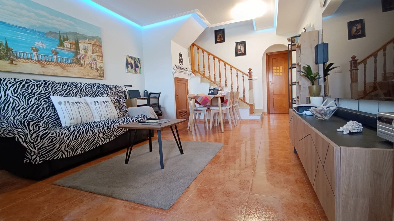 2 quarto Casa em Banda para venda em Torrevieja com piscina - 185 000 € (Ref: 9697778)