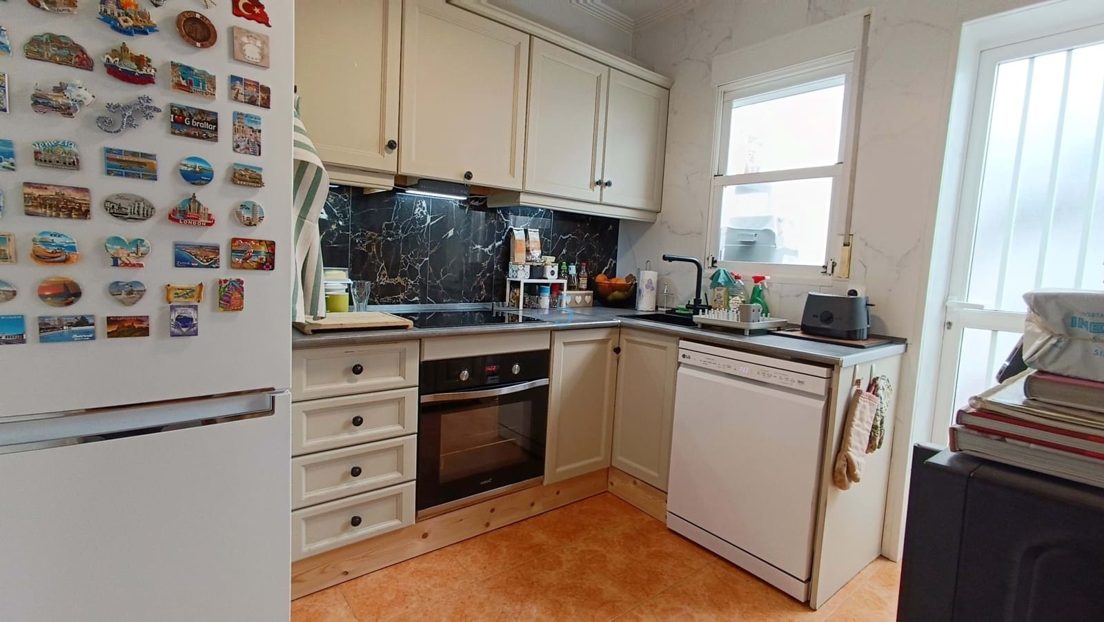 2 quarto Casa em Banda para venda em Torrevieja com piscina - 185 000 € (Ref: 9697778)