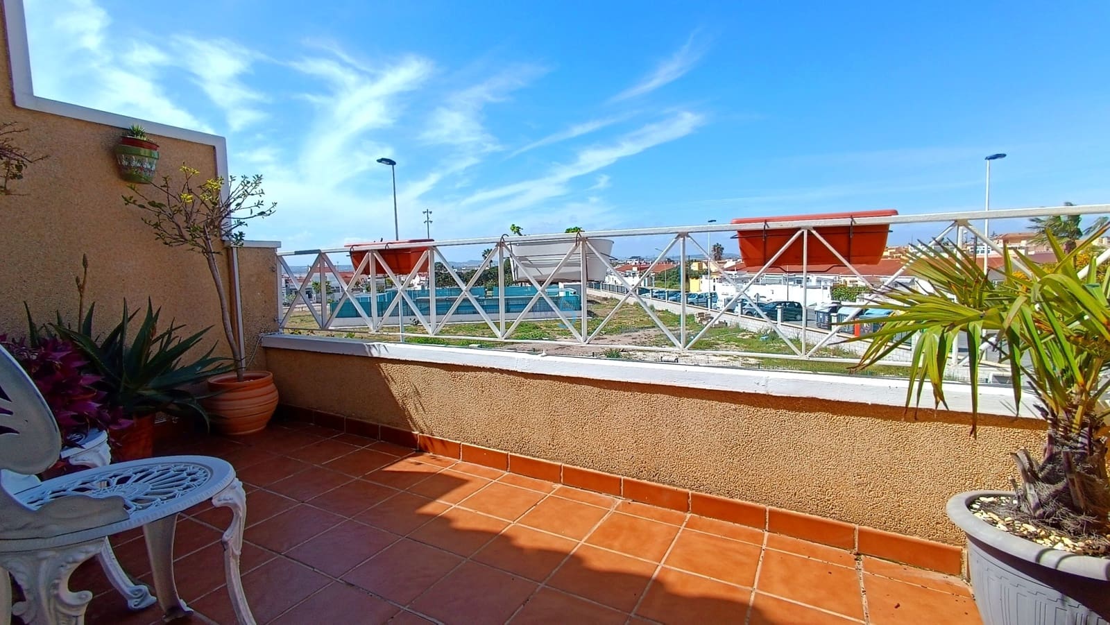 2 quarto Casa em Banda para venda em Torrevieja com piscina - 185 000 € (Ref: 9697778)