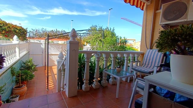2 quarto Casa em Banda para venda em Torrevieja com piscina - 185 000 € (Ref: 9697778)