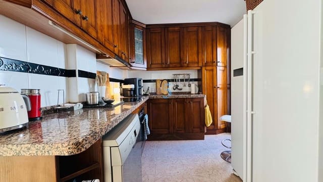 3 Zimmer Villa zu verkaufen in El Raso, Guardamar del Segura mit Pool - 245.000 € (Ref: 9697779)