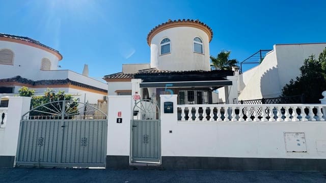 3 Zimmer Villa zu verkaufen in El Raso, Guardamar del Segura mit Pool - 245.000 € (Ref: 9697779)