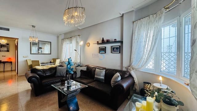 3 Zimmer Villa zu verkaufen in El Raso, Guardamar del Segura mit Pool - 245.000 € (Ref: 9697779)