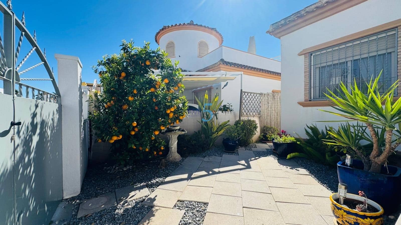 3 chambre Villa/Maison à vendre à El Raso avec piscine - 245 000 € (Ref: 9697779)