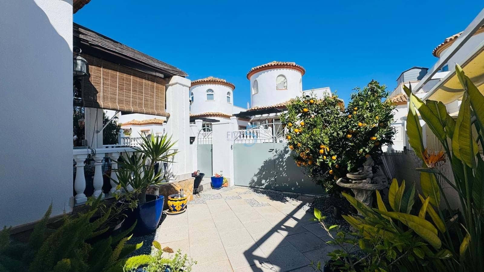 3 chambre Villa/Maison à vendre à El Raso avec piscine - 245 000 € (Ref: 9697779)