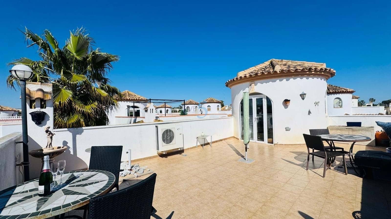 3 chambre Villa/Maison à vendre à El Raso avec piscine - 245 000 € (Ref: 9697779)