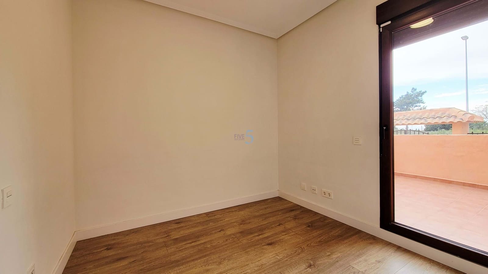 3 makuuhuone Huoneisto myytävänä paikassa Los Alcazares mukana uima-altaan 
autotalli - 259 000 € (Ref: 9700015)