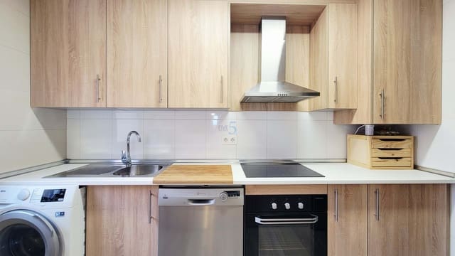 3 makuuhuone Huoneisto myytävänä paikassa Los Alcázares mukana uima-altaan 
autotalli - 259 000 € (Ref: 9700015)