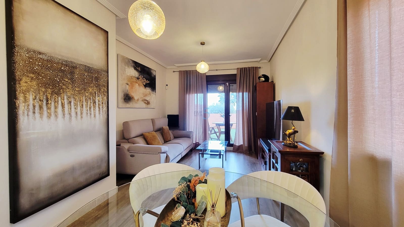 3 makuuhuone Huoneisto myytävänä paikassa Los Alcazares mukana uima-altaan 
autotalli - 259 000 € (Ref: 9700015)