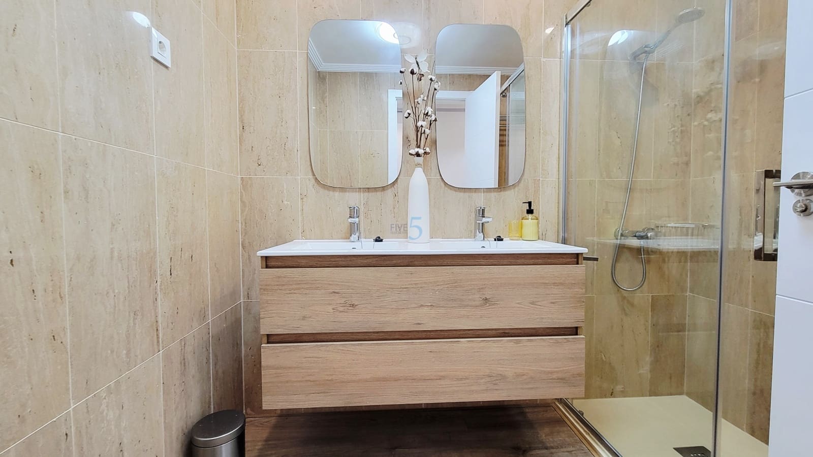 3 makuuhuone Huoneisto myytävänä paikassa Los Alcazares mukana uima-altaan 
autotalli - 259 000 € (Ref: 9700015)