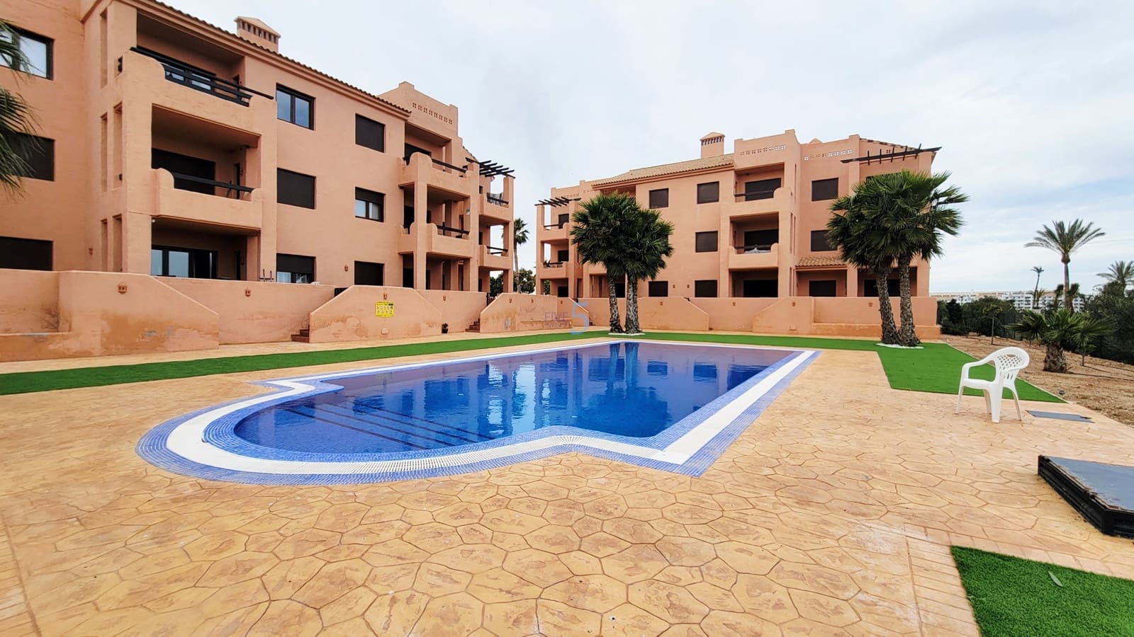 3 makuuhuone Huoneisto myytävänä paikassa Los Alcazares mukana uima-altaan 
autotalli - 259 000 € (Ref: 9700015)