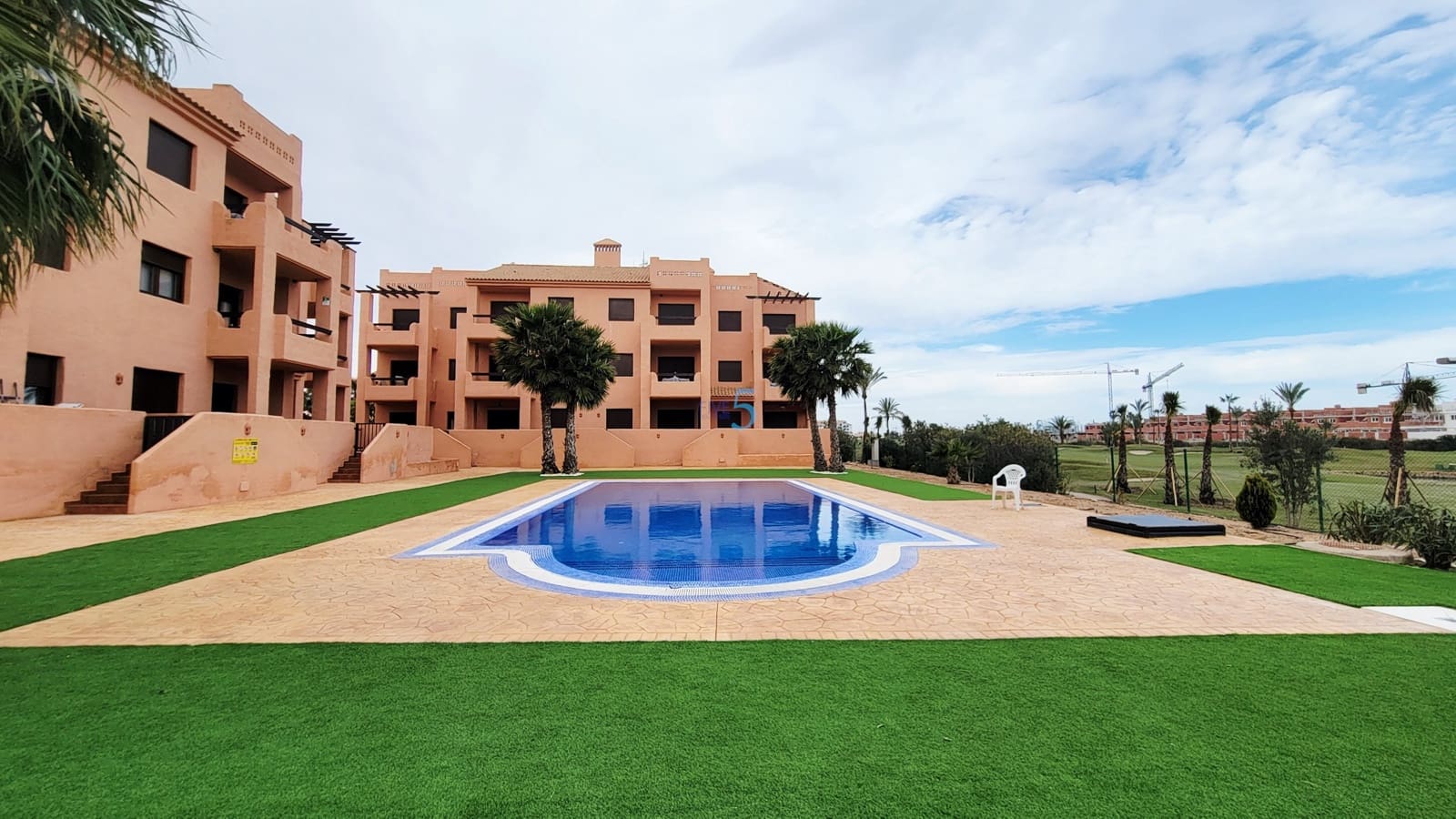 3 makuuhuone Huoneisto myytävänä paikassa Los Alcazares mukana uima-altaan 
autotalli - 259 000 € (Ref: 9700015)