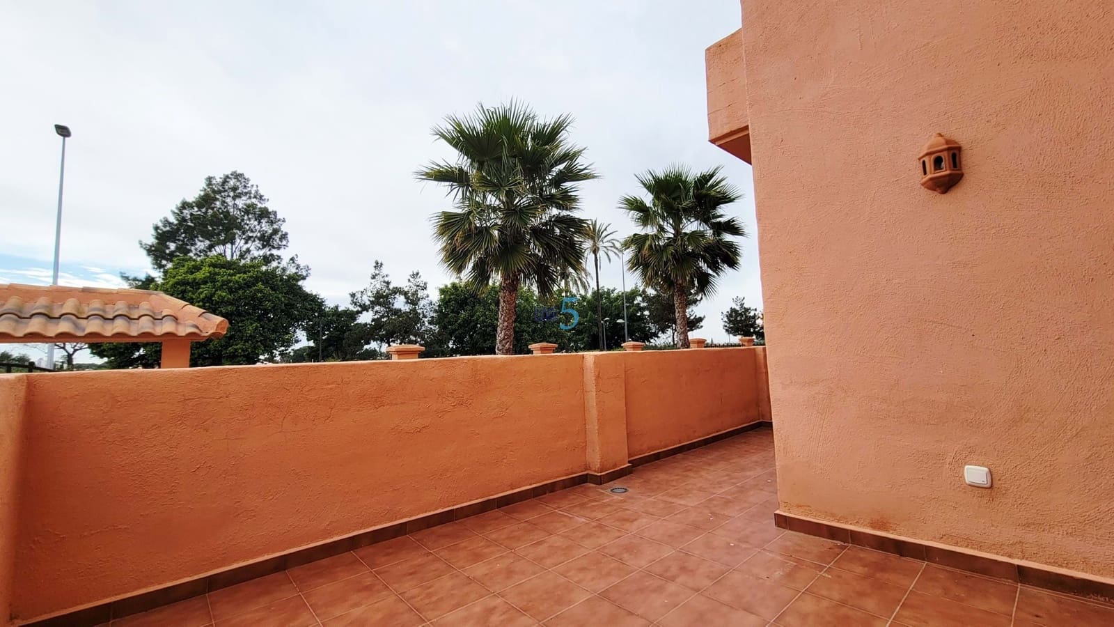 3 makuuhuone Huoneisto myytävänä paikassa Los Alcazares mukana uima-altaan 
autotalli - 259 000 € (Ref: 9700015)