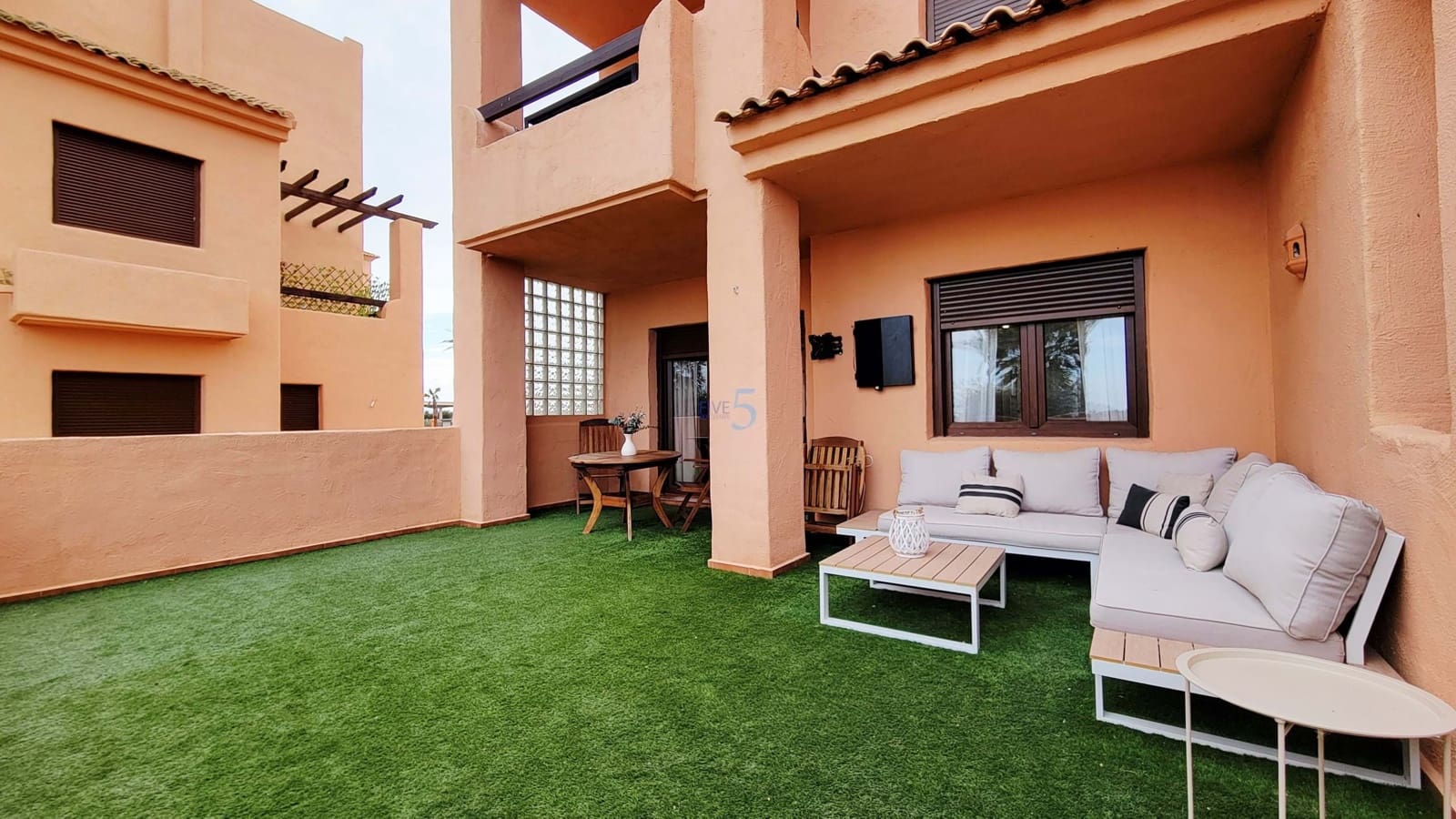 3 makuuhuone Huoneisto myytävänä paikassa Los Alcazares mukana uima-altaan 
autotalli - 259 000 € (Ref: 9700015)